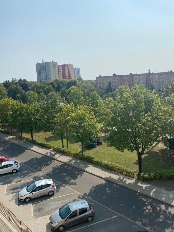 Przytulne Mieszkanie 2 Pokojowe Leszno  Exterior foto